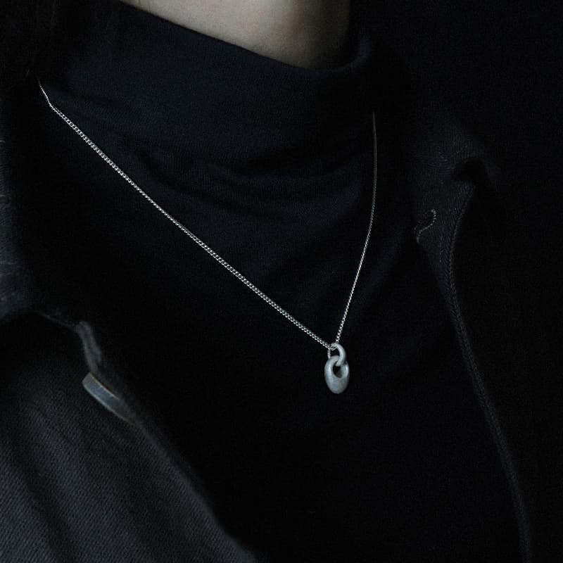 シルバーアクセサリー 月のしずく ネックレス