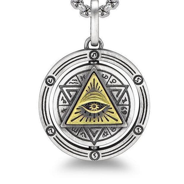 シルバーアクセサリー 神秘の目と三角形のペンダント