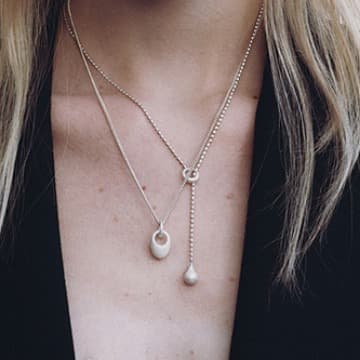 シルバーアクセサリー 月のしずく ネックレス
