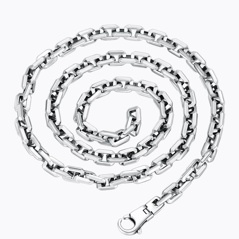 シルバーアクセサリー 重厚感あふれる鎖型カットネックレス