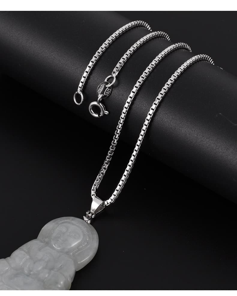シルバーアクセサリー 上品な佇まい 伊賀箱型チェーンネックレス