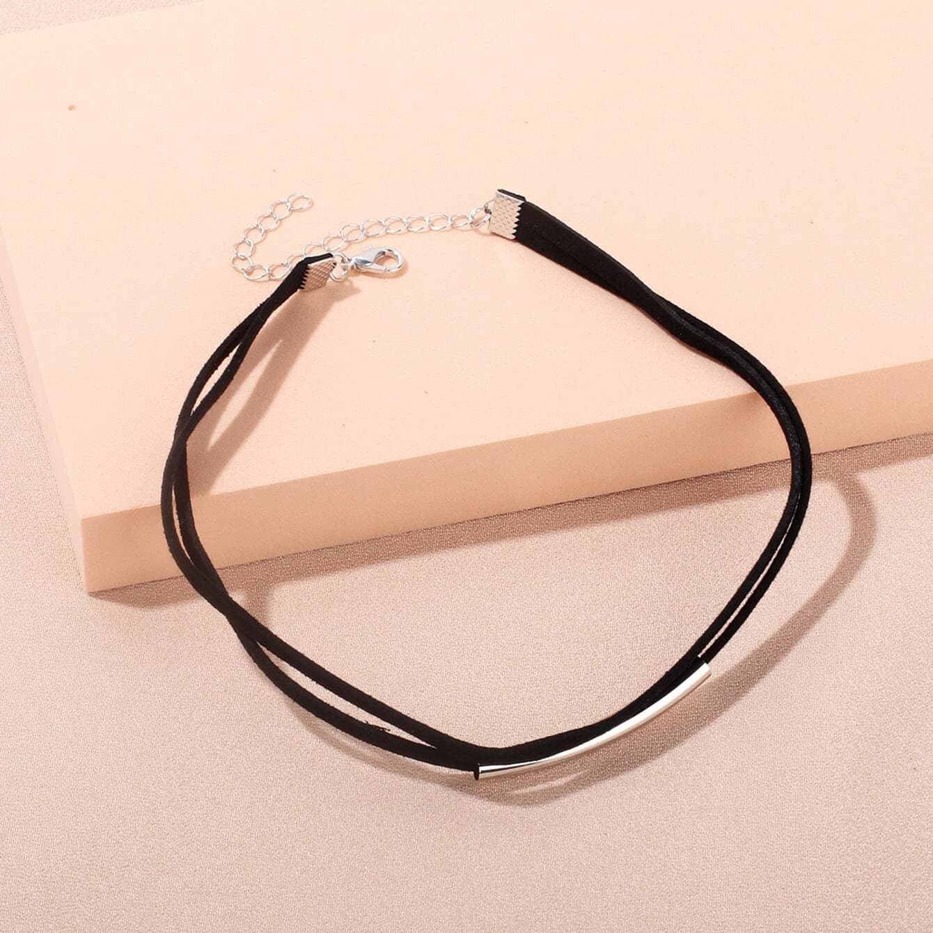 シルバーアクセサリー 三連編みメタルラインチョーカー