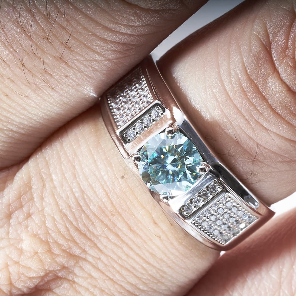 シルバーアクセサリー きらめき華やぎ豪華リング