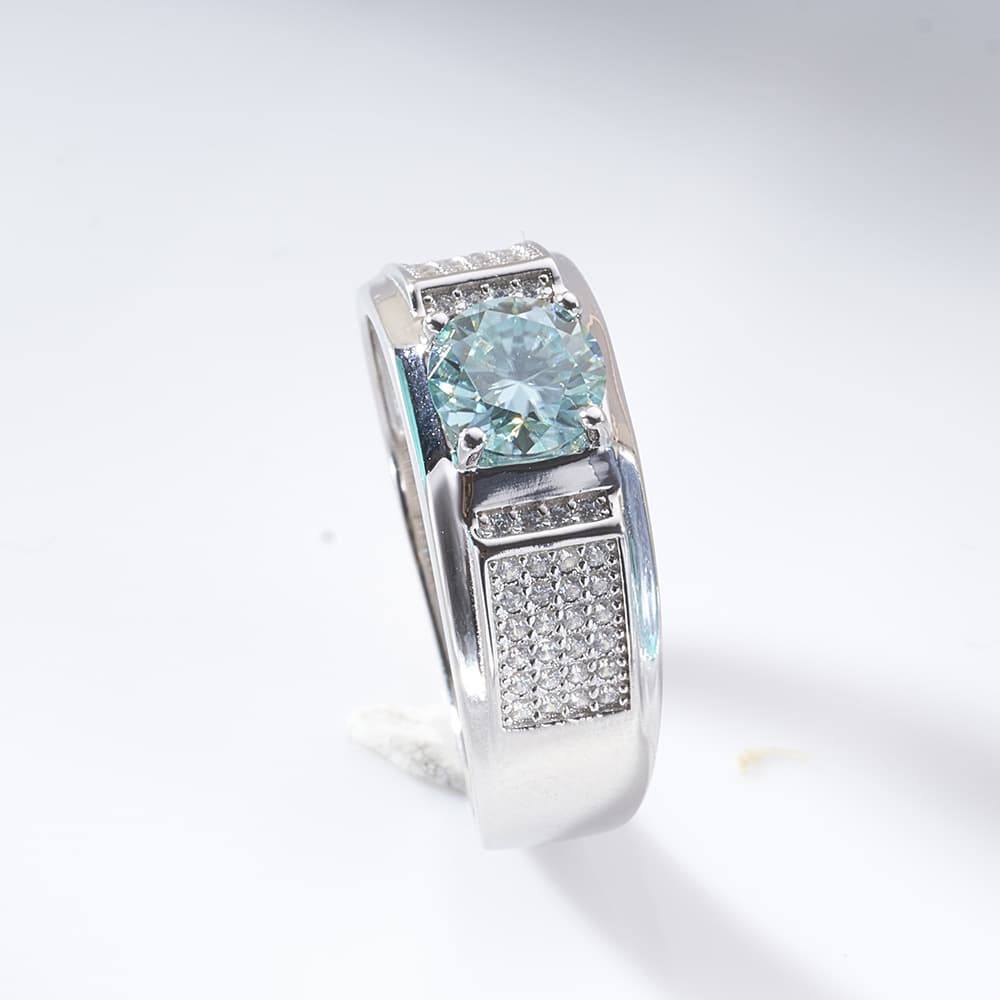 シルバーアクセサリー きらめき華やぎ豪華リング
