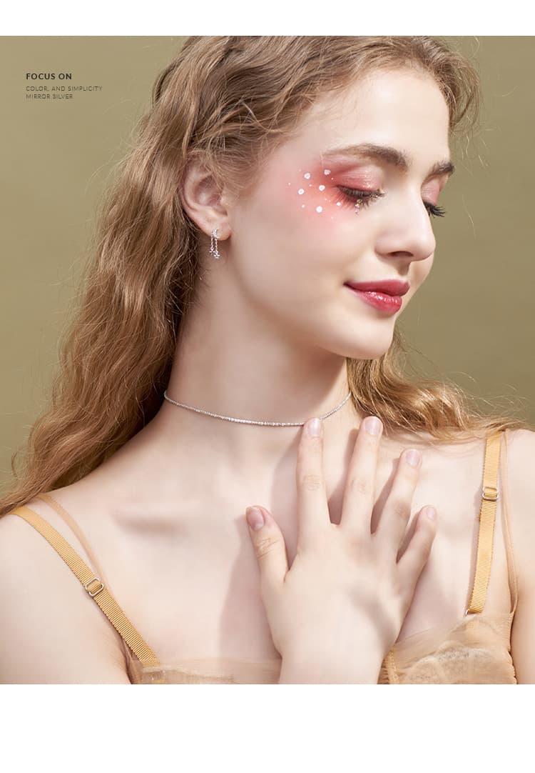 シルバーアクセサリー きらめき優美チョーカー