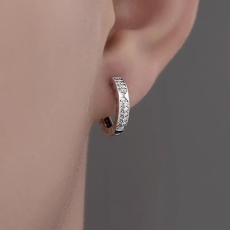 シルバーアクセサリー 煌めき フープ ジュエリー ピアス