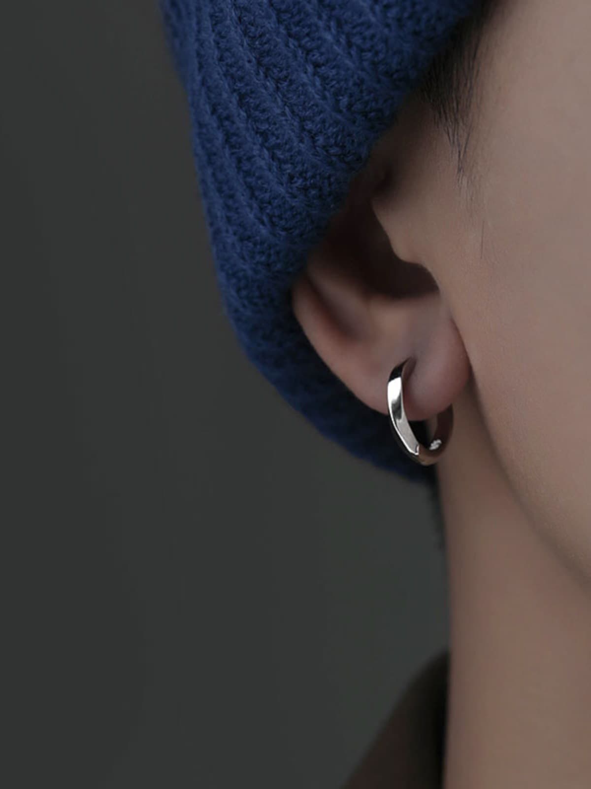シルバーアクセサリー シンプル曲線なめらかピアス