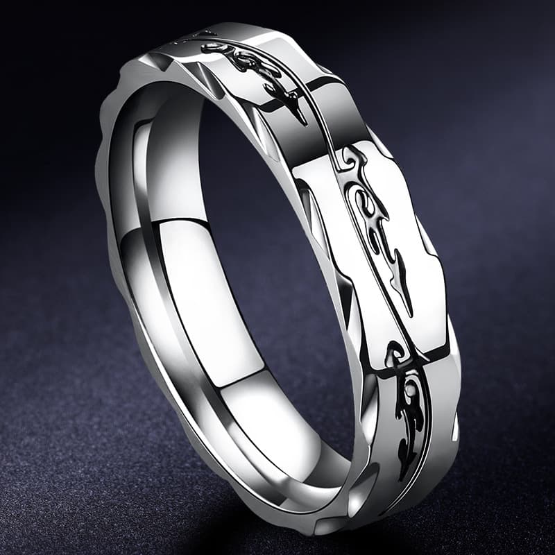 シルバーアクセサリー 神秘的な波模様が刻まれた職人の一品リング