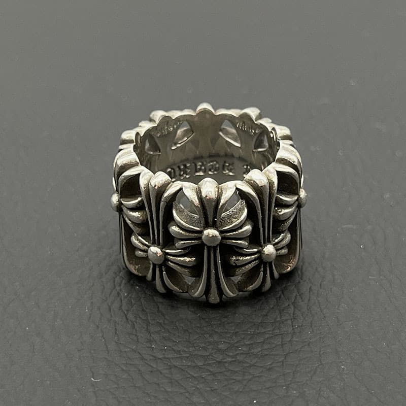 シルバーアクセサリー 十字フラワー装飾リング