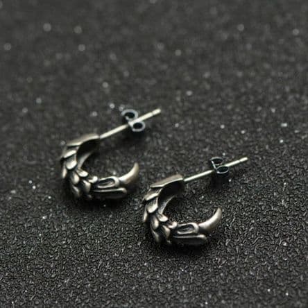 シルバーアクセサリー 翼のしずく 三日月フープピアス