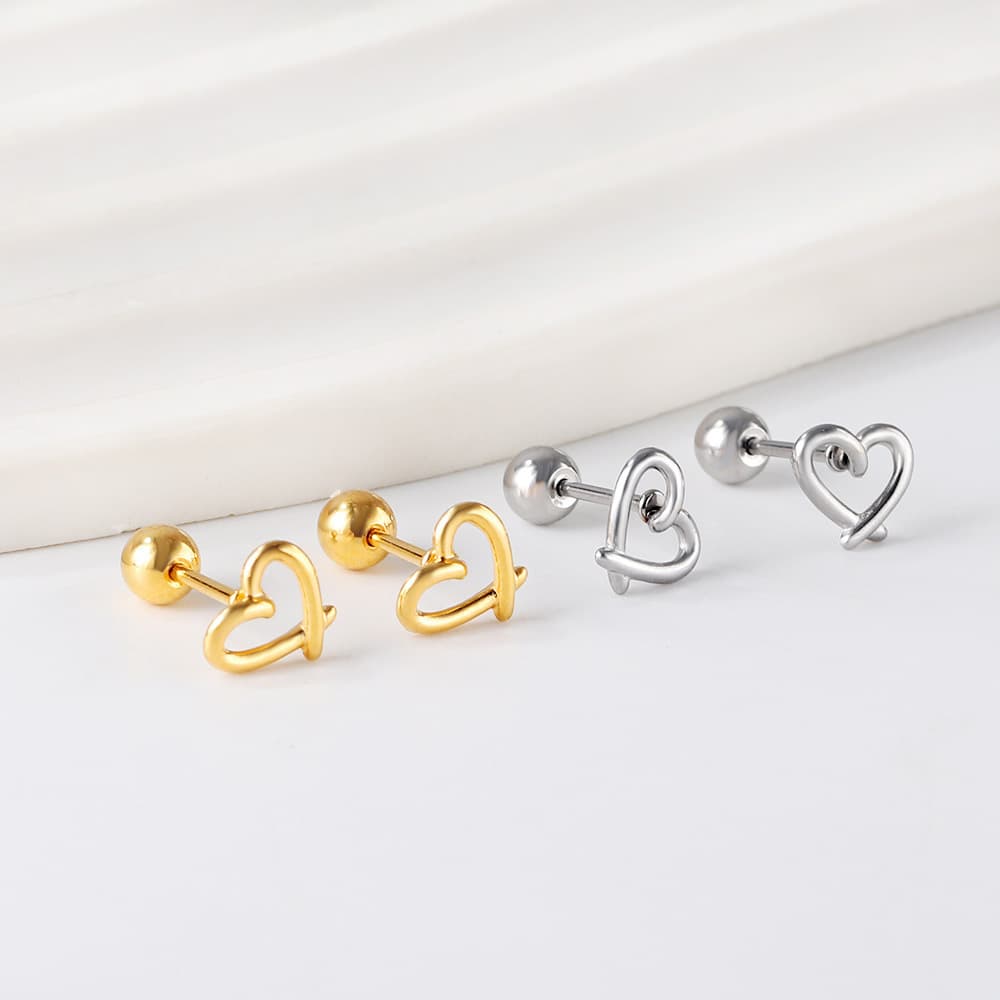 シルバーアクセサリー シンプルハートのミニピアス