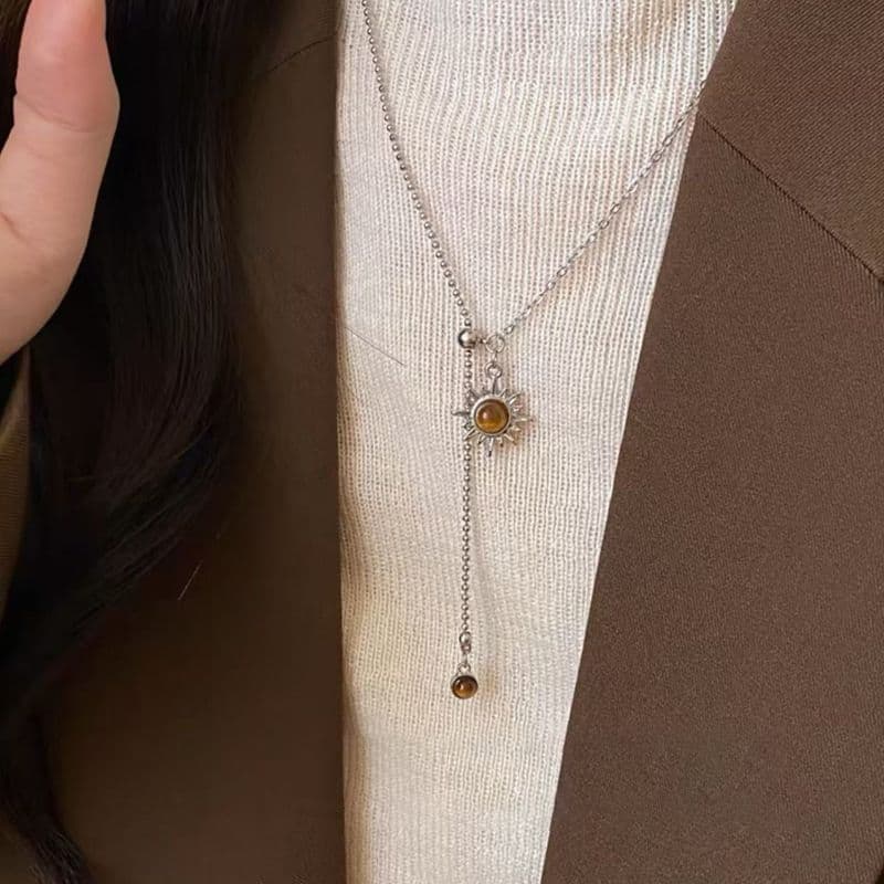 シルバーアクセサリー 太陽の輝きしずくネックレス