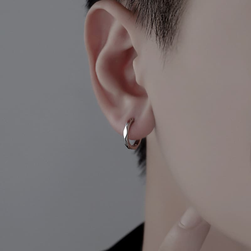 シルバーアクセサリー 多面カット シンプル フープピアス