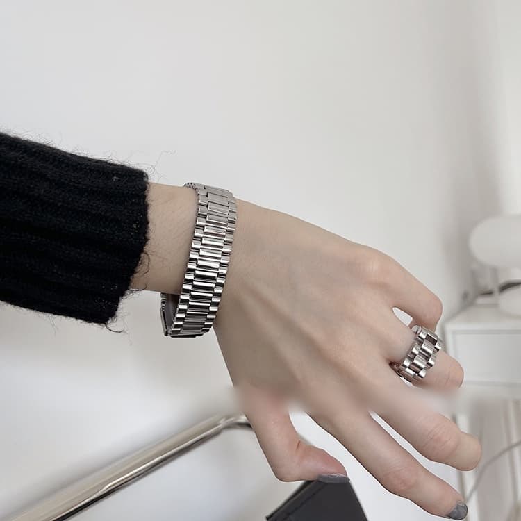 シルバーアクセサリー チェーンバンド重ね着けリング カップル対応指輪