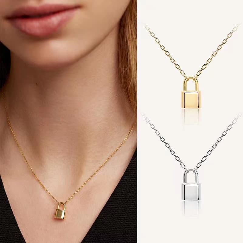 シルバーアクセサリー 南京錠モチーフのミニマルネックレス