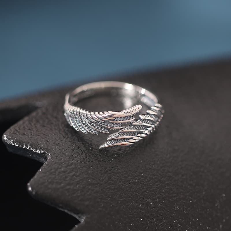 シルバーアクセサリー 天使の羽根デザインリング