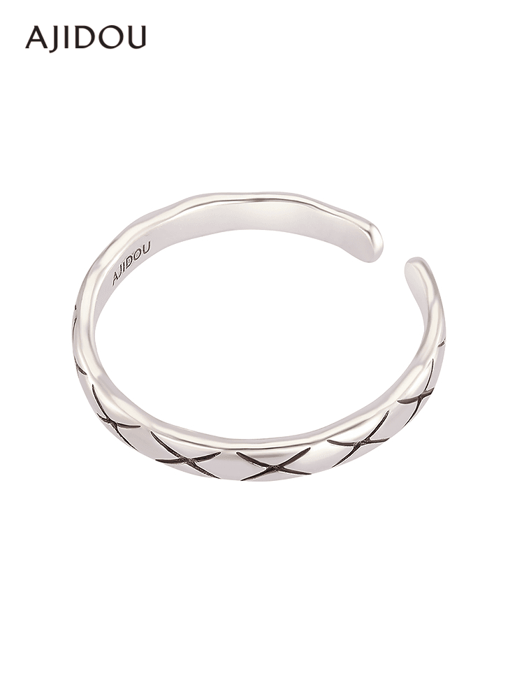 シルバーアクセサリー 菱格模様のフリーサイズリング