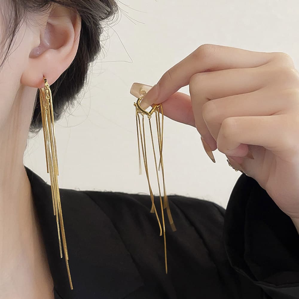 シルバーアクセサリー 揺れるロングタッセルピアス 韓国風