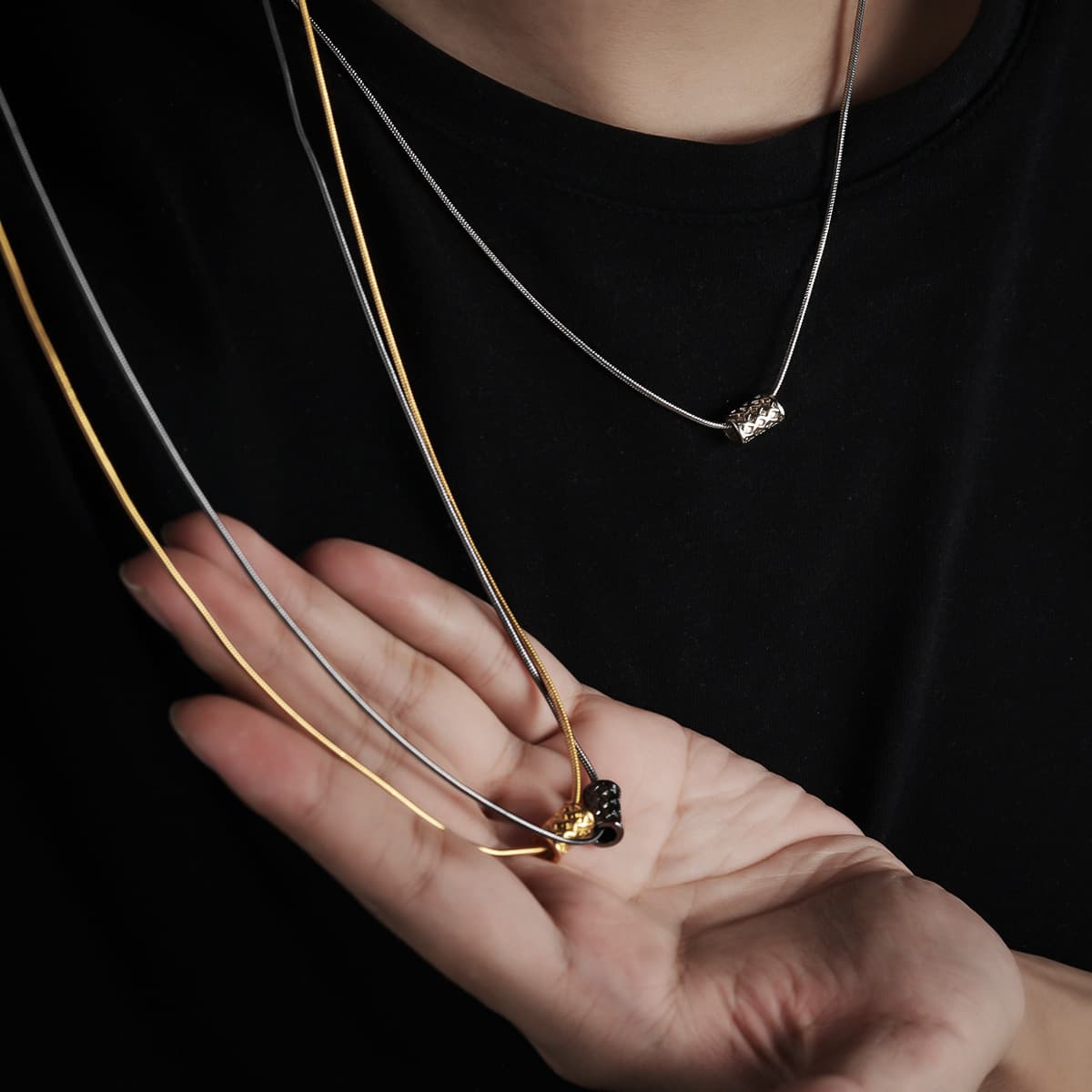 シルバーアクセサリー 幾重の輝き ペンダントネックレス