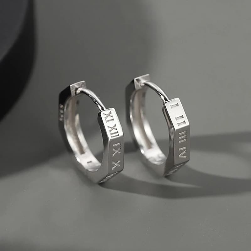 シルバーアクセサリー 八角形 ローマ数字フープピアス