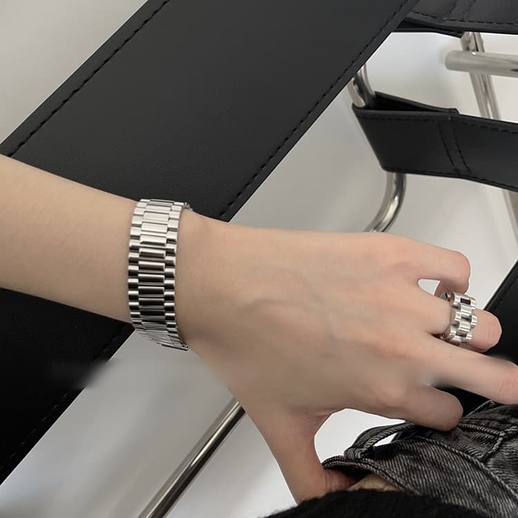 シルバーアクセサリー チェーンバンド重ね着けリング カップル対応指輪