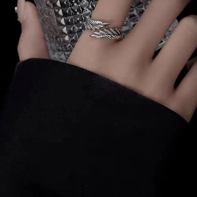 シルバーアクセサリー 天使の羽根デザインリング