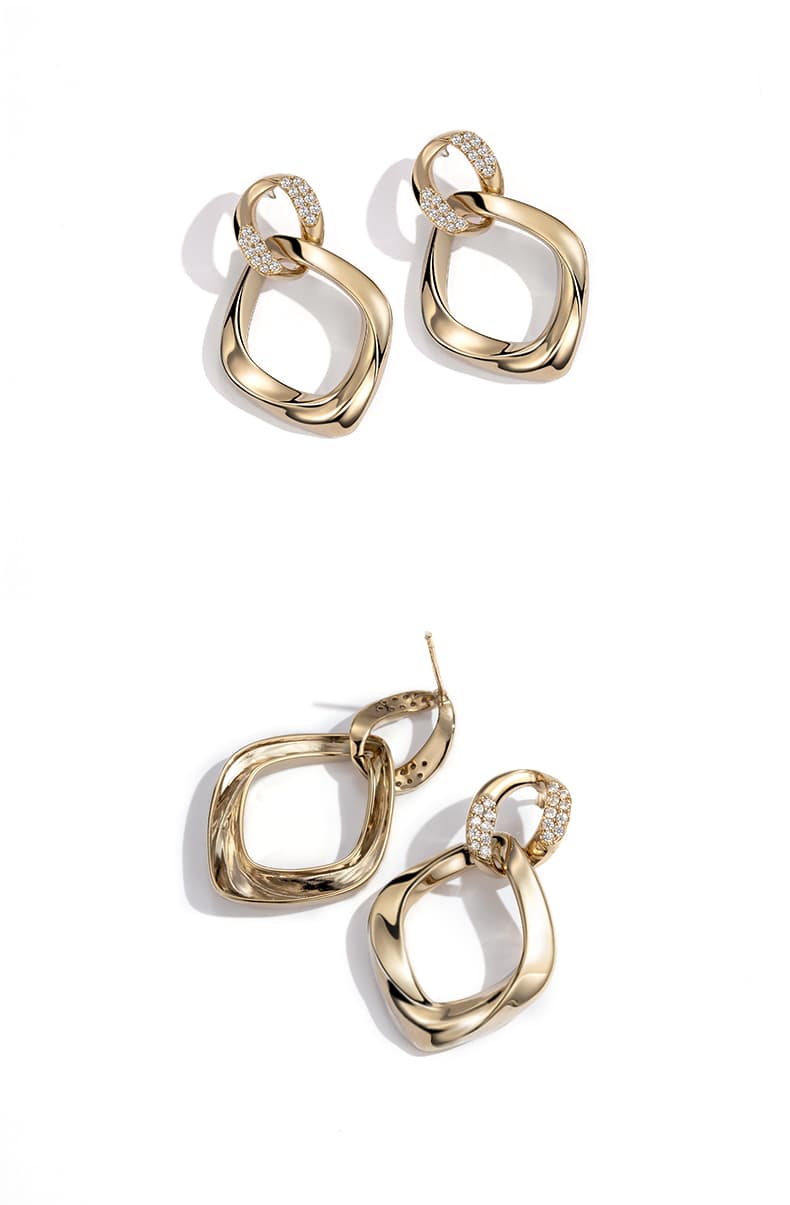 シルバーアクセサリー 洗練形状 ねじれ輪ピアス