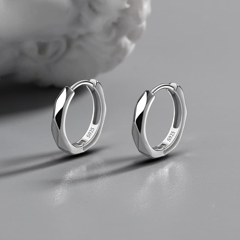 シルバーアクセサリー 多面カット シンプル フープピアス