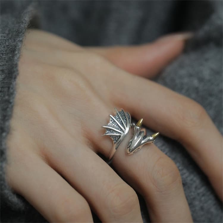 シルバーアクセサリー 竜の翼モチーフ指輪 個性派シルバーリング