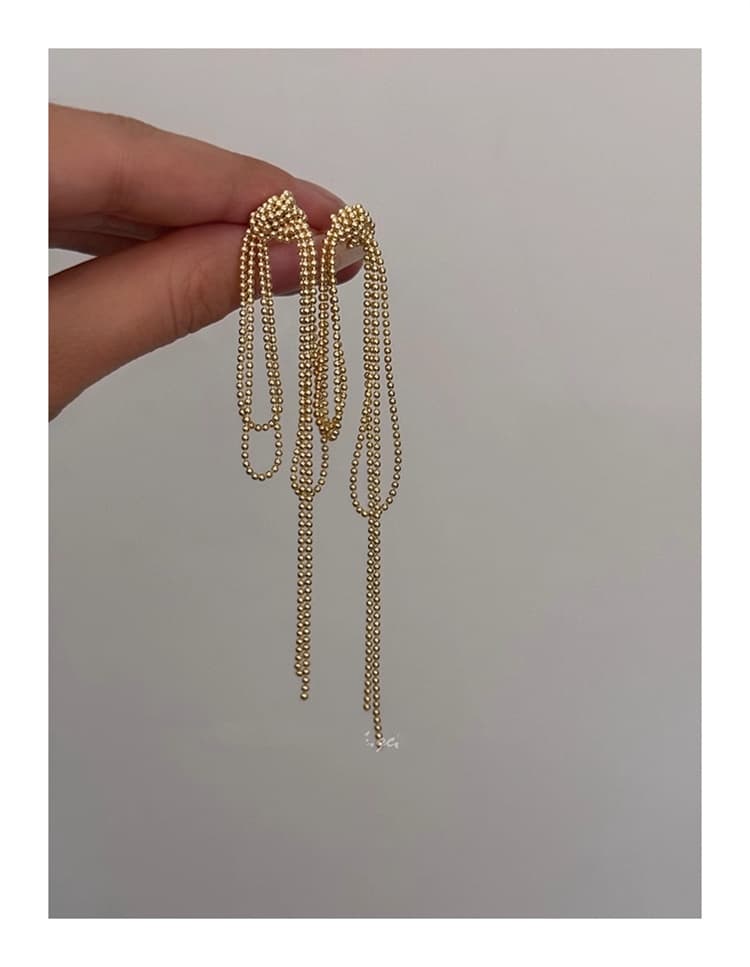 シルバーアクセサリー 多層フリンジ揺れるピアス シルバー色 大人女性