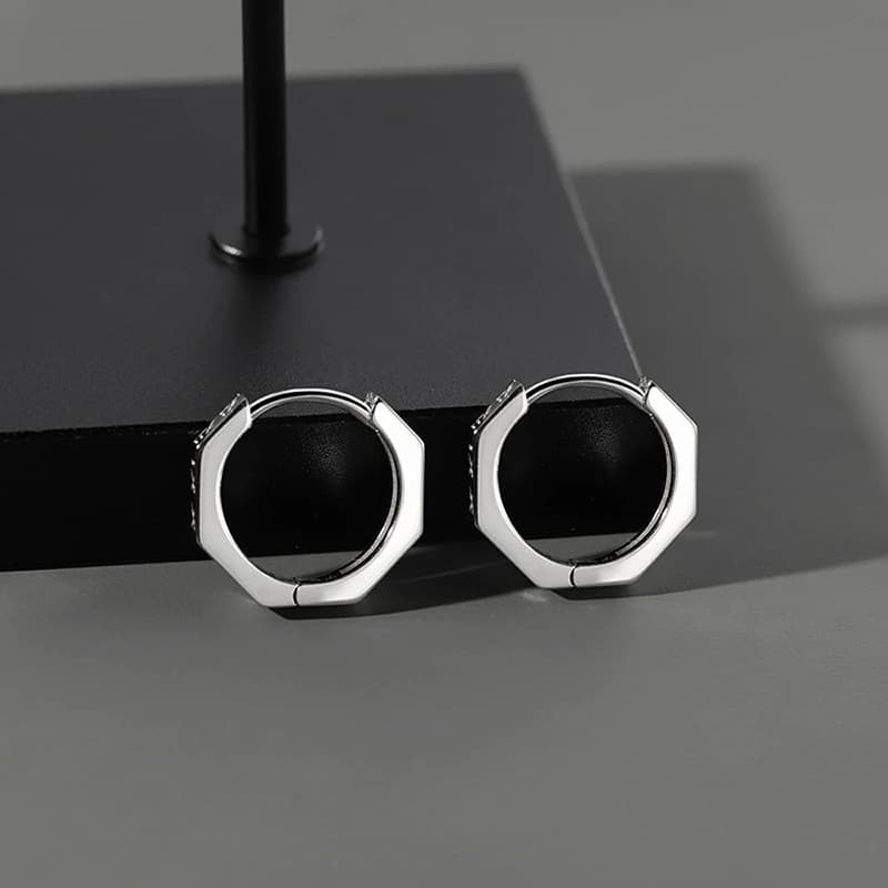 シルバーアクセサリー 八角形 ローマ数字フープピアス