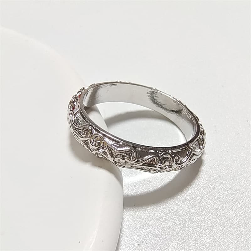 シルバーアクセサリー 唐草模様の絆リング