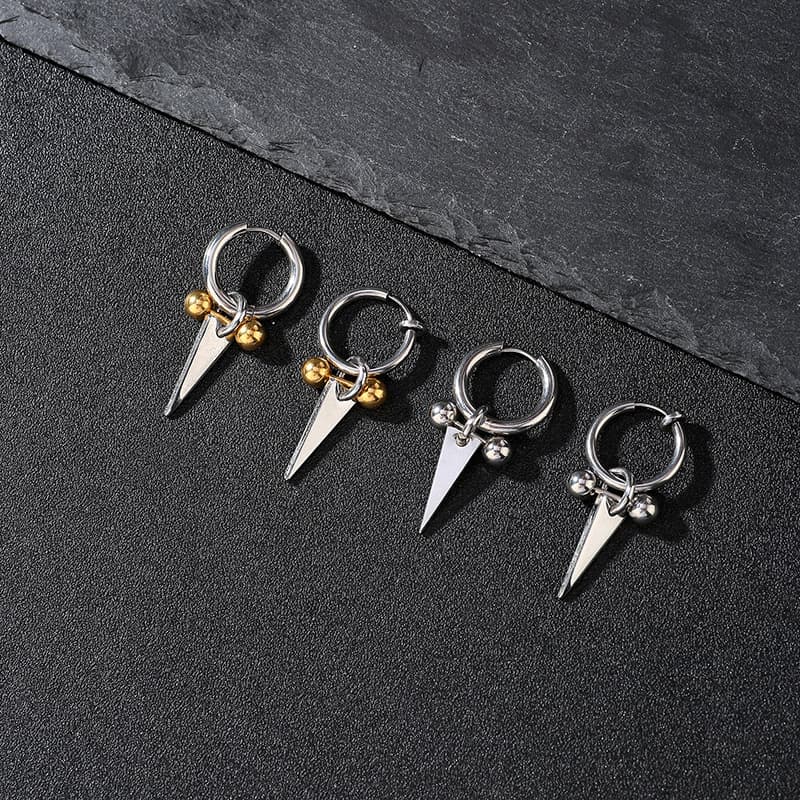 シルバーアクセサリー シンプル三角チャームイヤリング